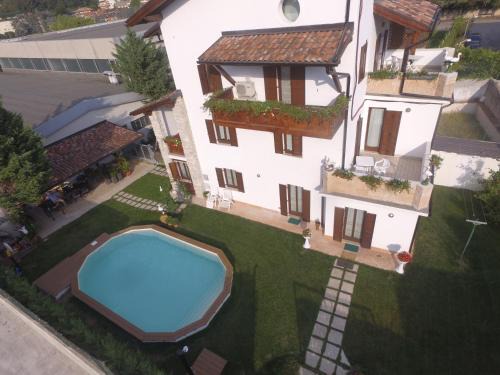 Rovereto Bed & Breakfast | Le Cicogne