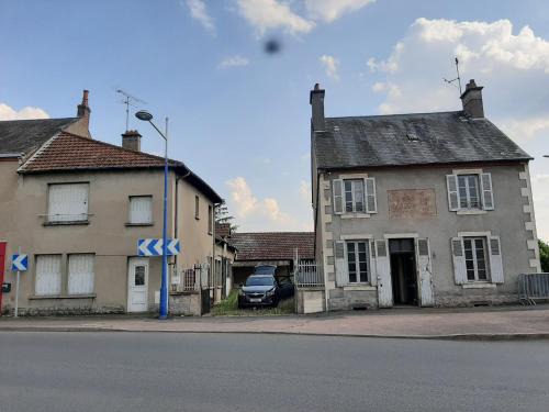 Dompierre-sur-Besbre House | Le Cirque 03