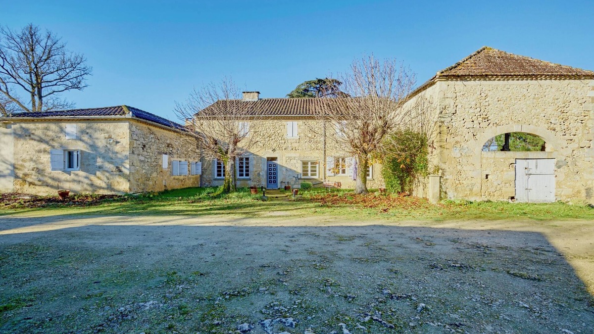 Valence-sur-Baise House | Le Clos Boissière - Charming gîte with swimming pool in the heart of the Gers
