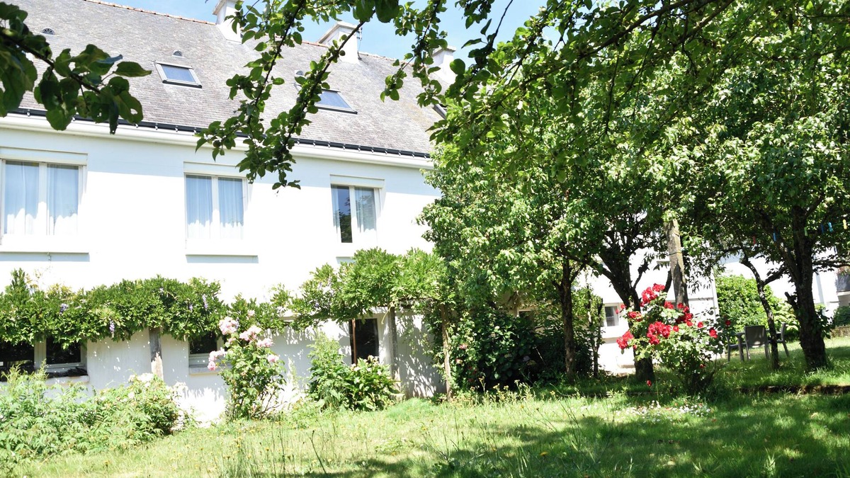 Le Sourn House | Le Clos d'argoat. House with games room, ideal for groups.