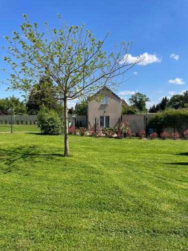 Saint-Marcel House | Le Clos d Emilie
