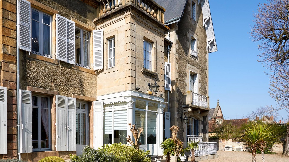 Moulins Hotel | Le Clos De Bourgogne