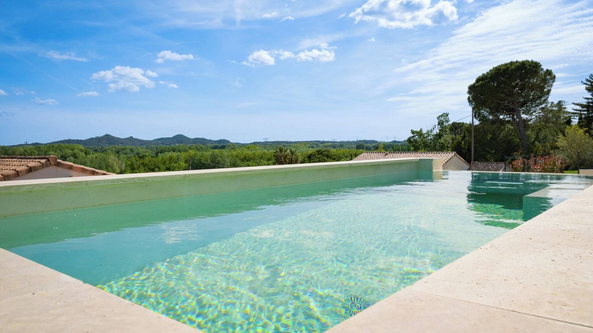 Montfrin Villa | Le Clos de Jade.