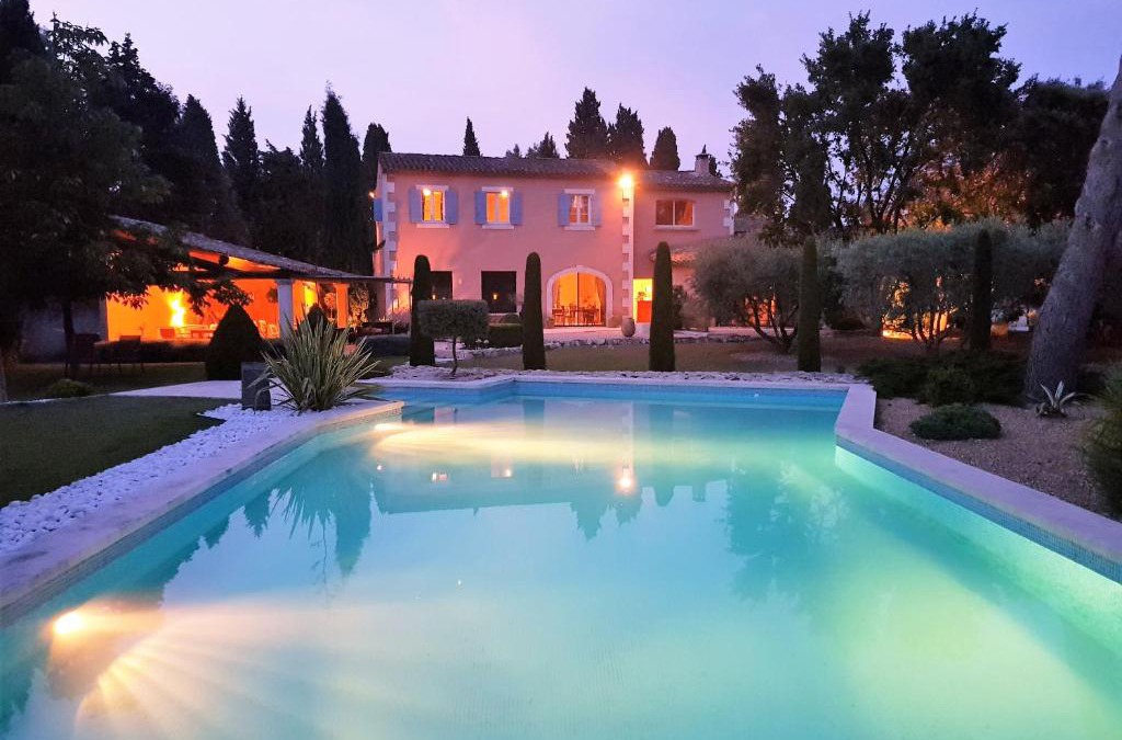 Graveson Bed & Breakfast | Le Clos des Cyprès Maison d'hôtes de charme - Diner Gourmet & Bien-être
