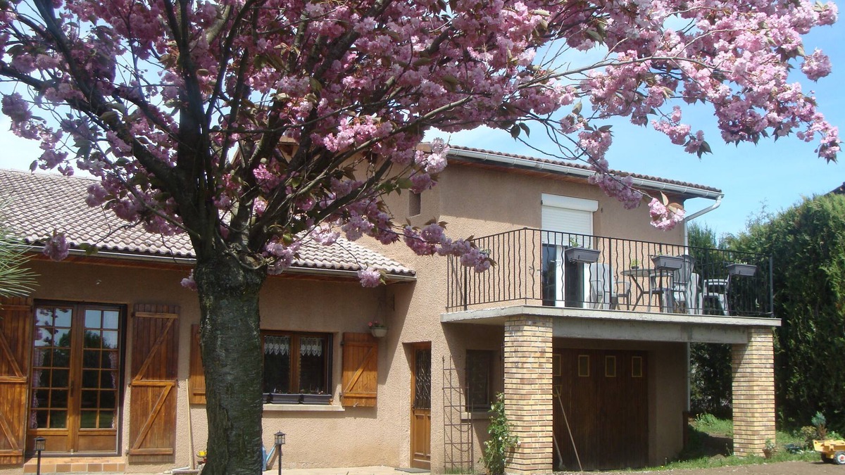 Rentieres Apartment | LE CLOS FLEURI .