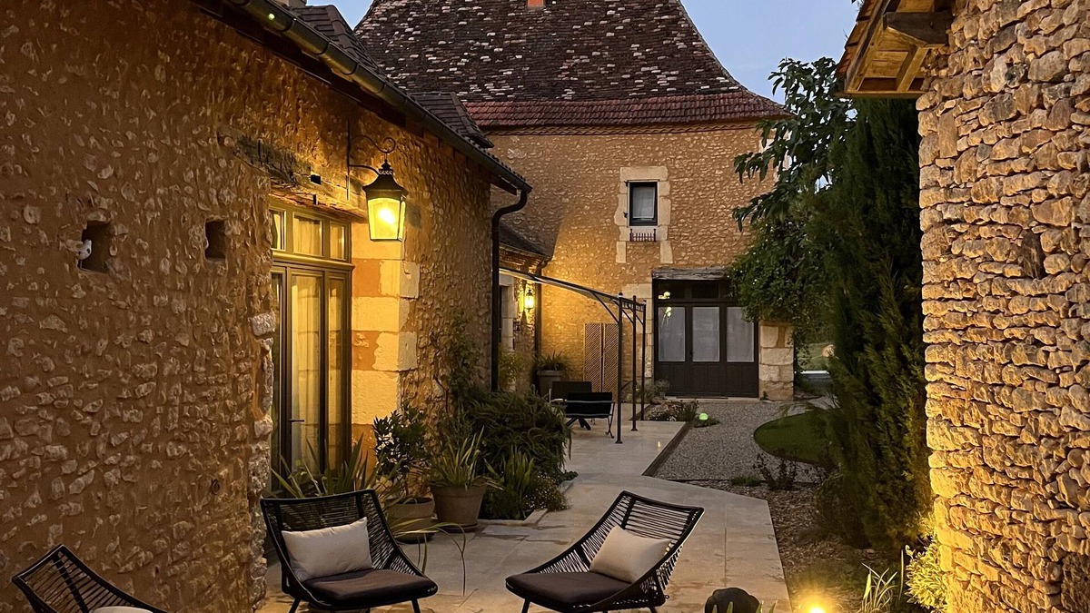 Sainte-Alvere-Saint-Laurent-les-Batons House | Le Clos 1855