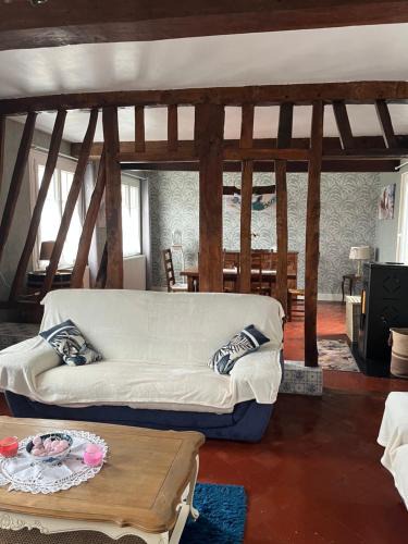 Le Mesnil-Reaume House | Le Clos Mesnil