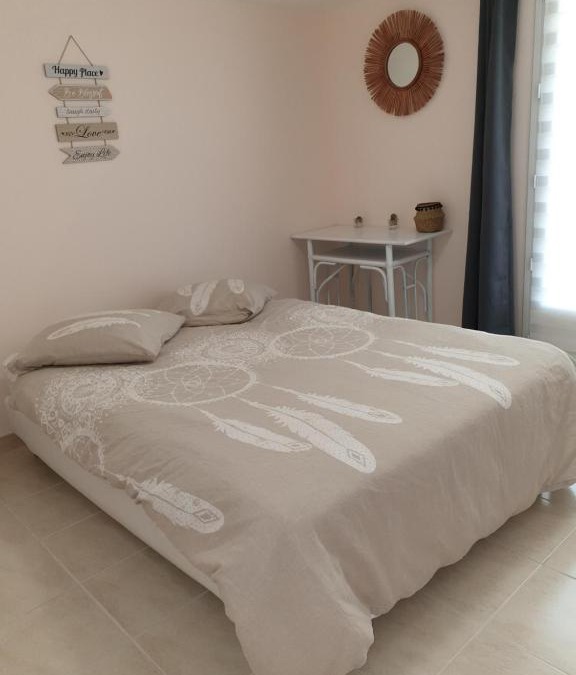 Meusnes Apartment | Le Clos Varnay Jardin