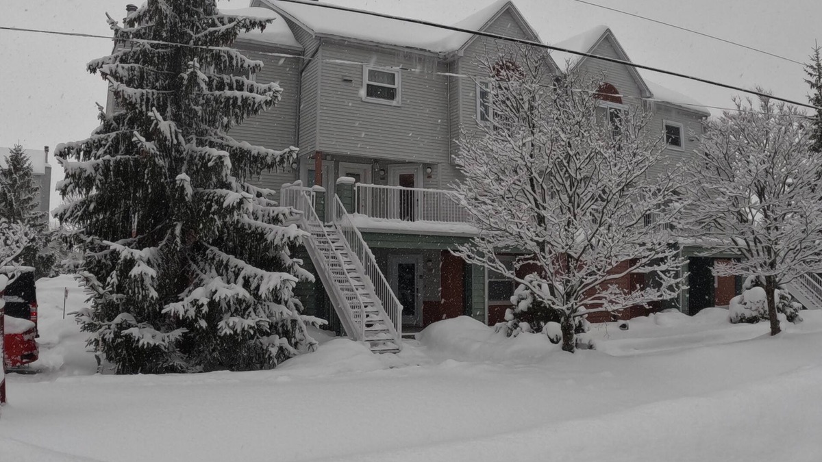 Magog House | Le Club Azur Family Retreat