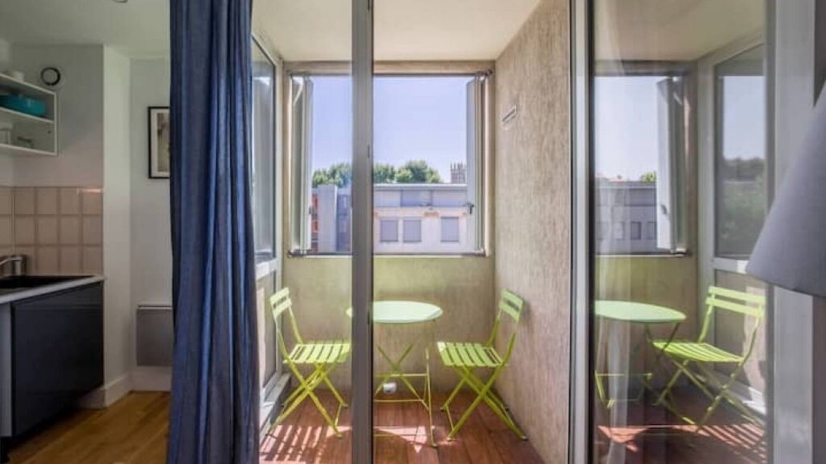 Beaux Arts-Boutonnet Apartment | Le Cocon ~ Balcony, Centre, Wifi, Fine Arts