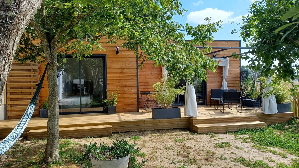 Port-des-Barques Ski Chalet | Le colibri" 3-star furnished tourist accommodation
