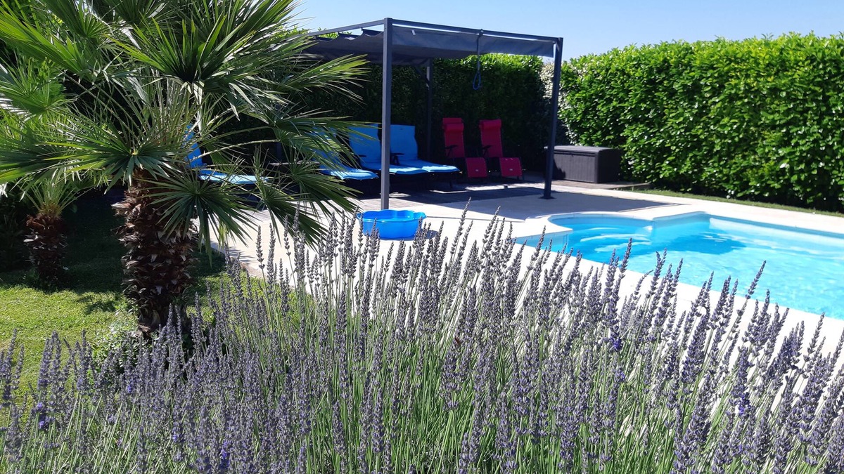 Becheresse House | Le Cottage Ensoleillé, classified 4 stars, Vineyards and Family friendly !