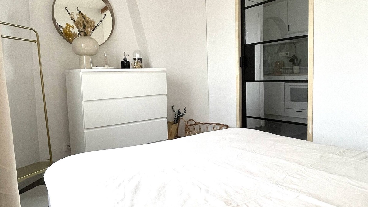 Centre Apartment | Le Cozy Perché 20 minutes from the Stade de France apartment, 4th floor