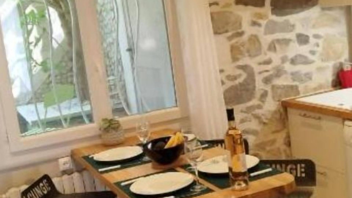 Route d'Arles Apartment | LE COZY Pretty F2 near train station, Arena with private terrace