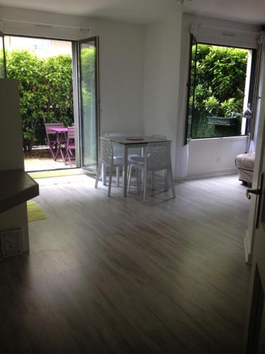 La Croix Rousse Apartment | Le Croix Roussien Lyon centre