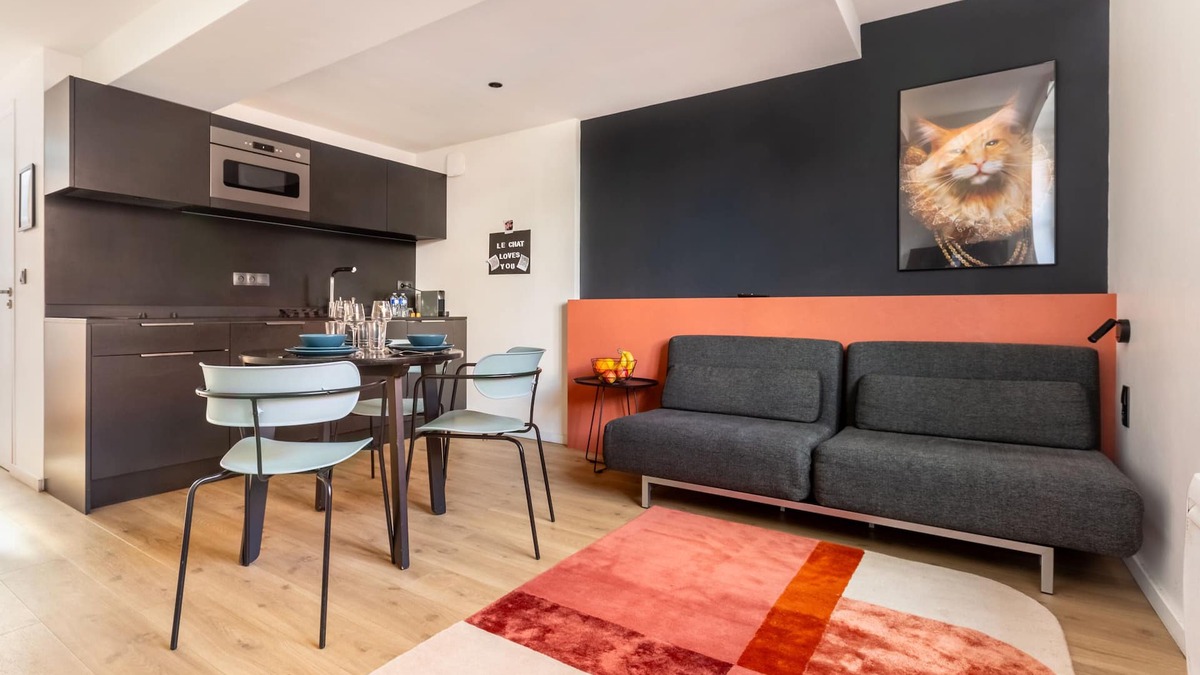 Old Lille Apartment | Le De Gaulle, Duplex apartment Vieux Lille