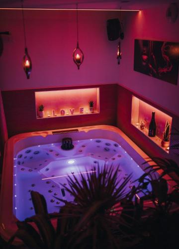 Camors House | Le Desirella gite De Charme Spa