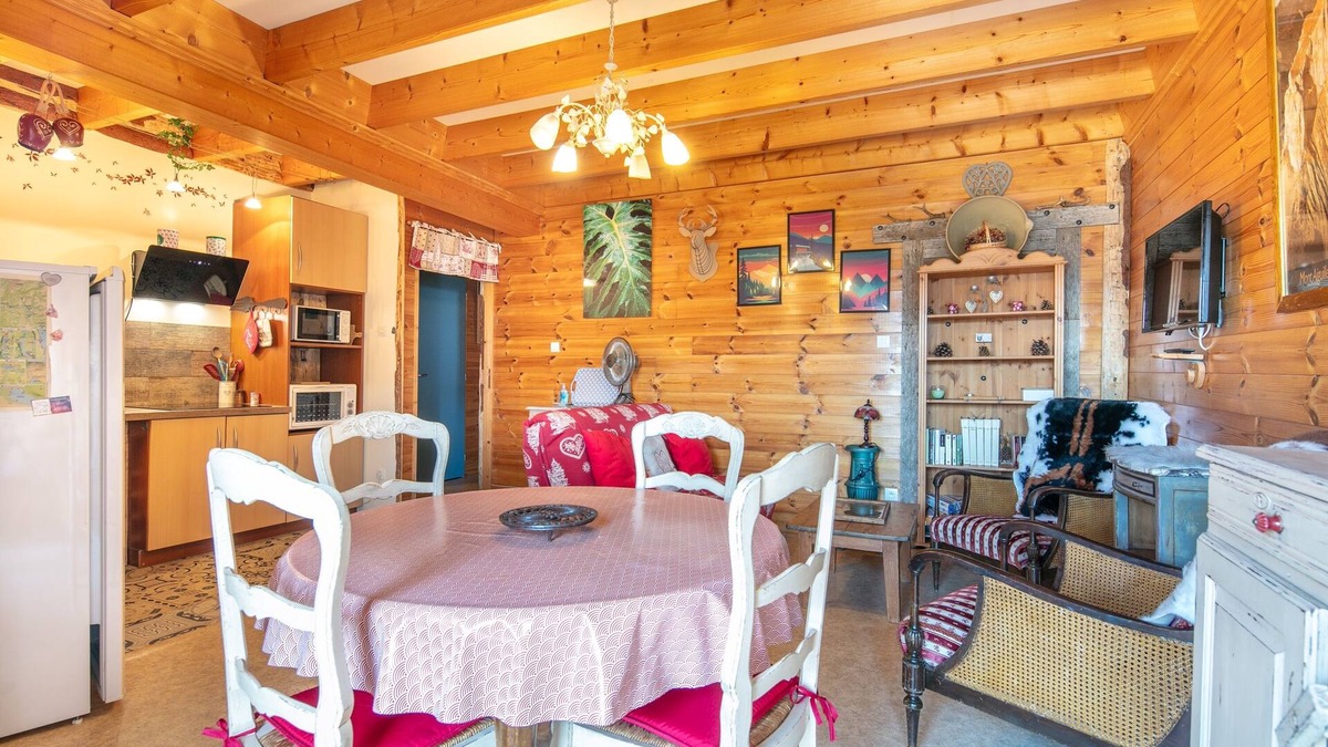 Cognet Apartment | Le Domaine De Clo - Vue Montagnes