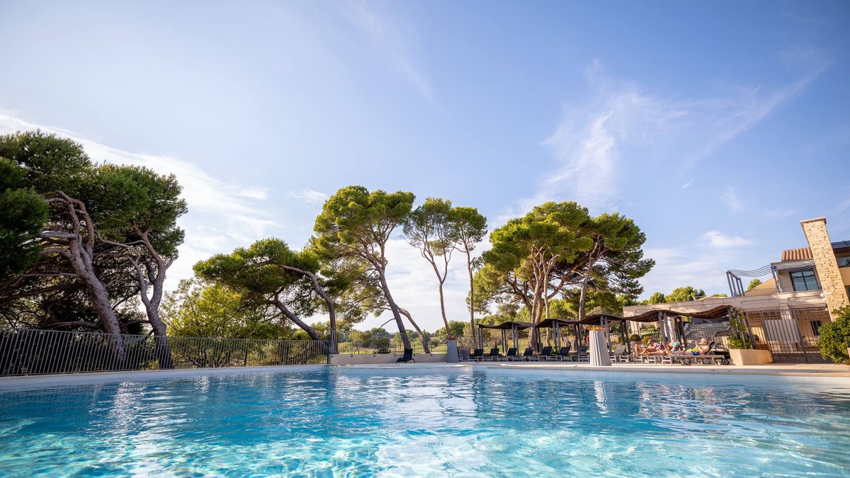 Saumane-de-Vaucluse House | Le Domaine de Provence Country Club