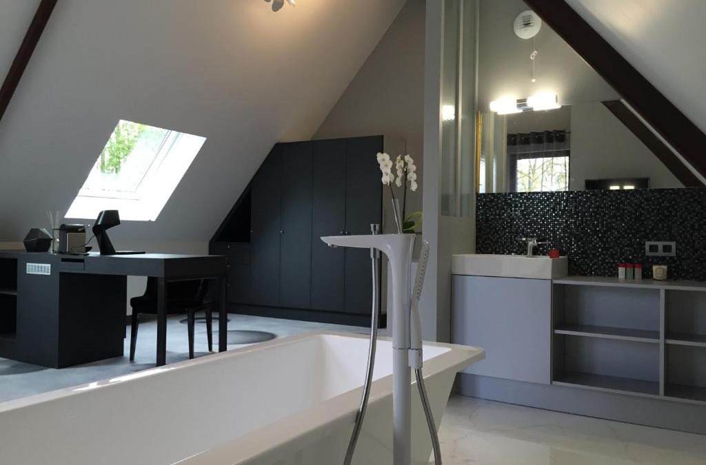 Souchez House | Le Domaine des Loups
