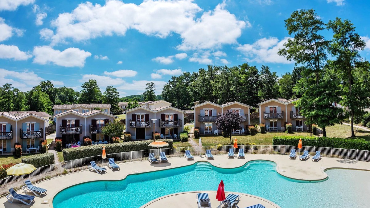 Barbaste Apartment | Le Domaine du Golf d'Albret by Interhome