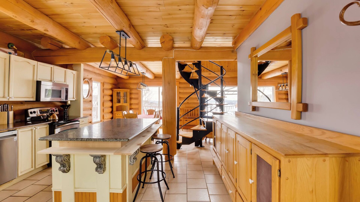 Lac-Simon Ski Chalet | Le Domaine forêt d'eau II