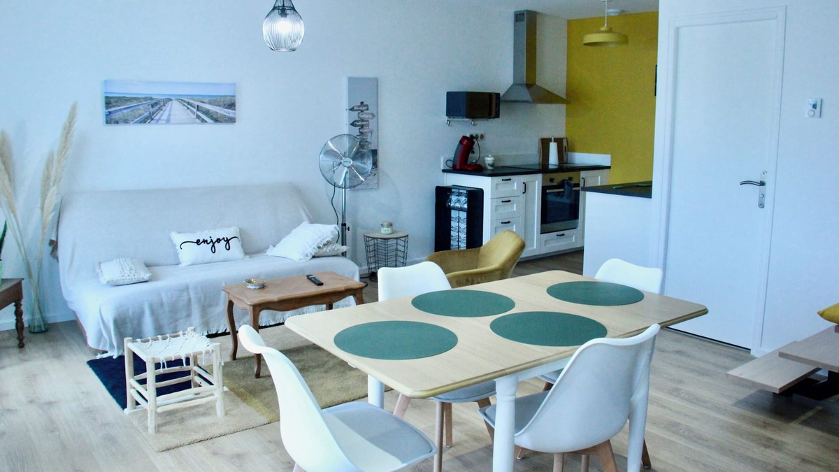 Medoc Apartment | « le Figuier »un Lieux Tranquille,au Milieu de la Campagne.le Calme