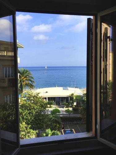 Albissola Marina Apartment | Le Finestre sul Mare