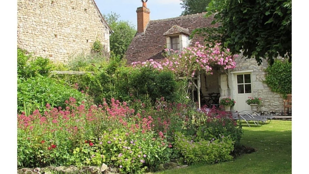 Chaumussay Condo | LE FLEUVE -COTTAGE HOLIDAY RENTAL, IN LE GRAND PRESSIGNY, INDRE-ET-LOIRE, FRANCE