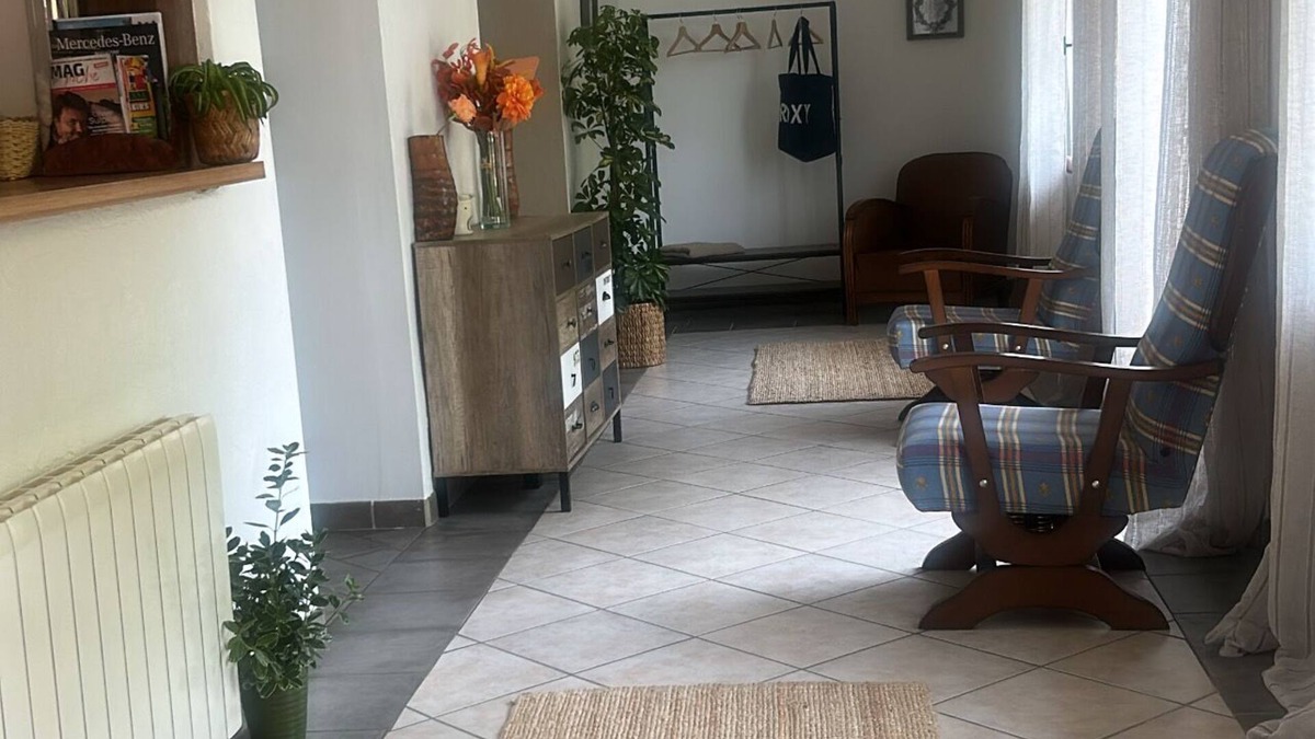 Saint-Etienne-sur-Reyssouze House | "Le nids de la grange" Charming barn with renovated patio 6 travellers