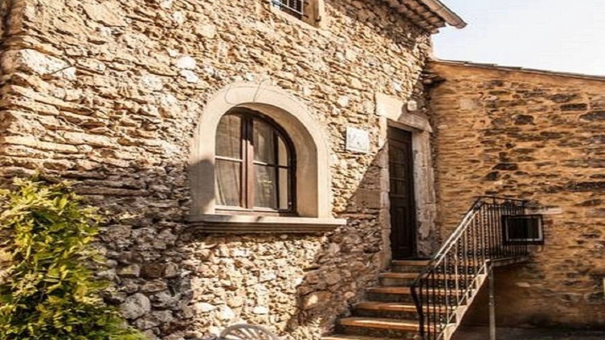 Saint-Andre-de-Roquepertuis House | Le Pigeonnier - Cozy little natural stone house