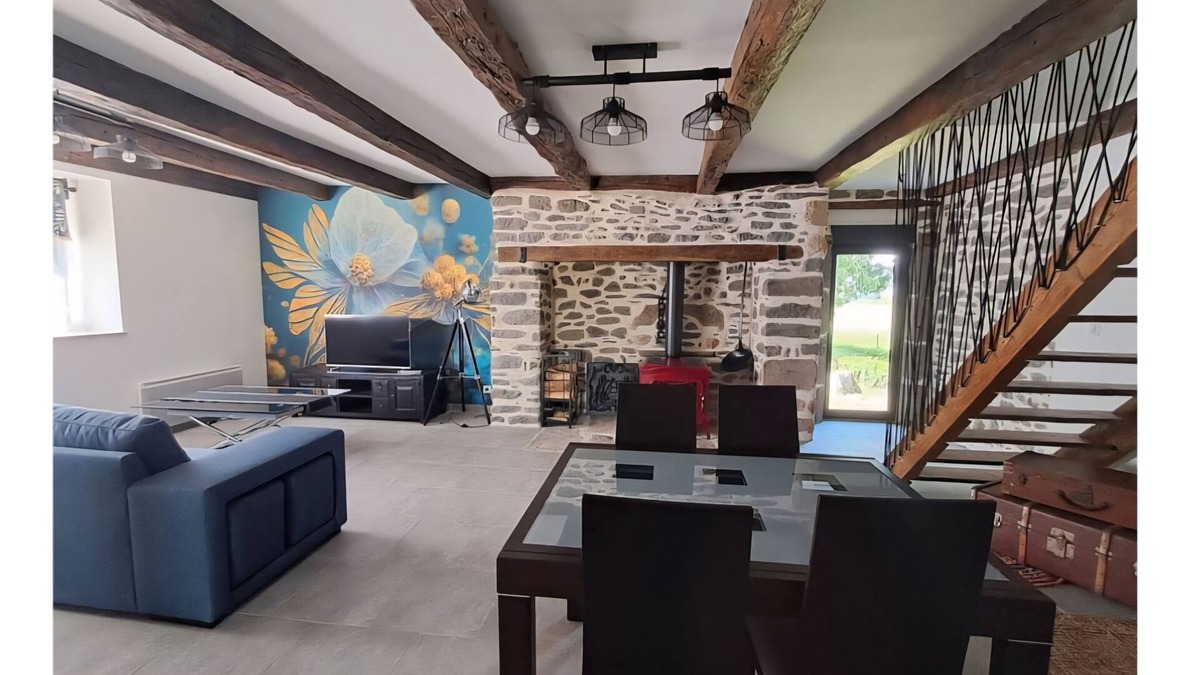 Pleaux House | Le gîte de Lachaux (Cantal)
