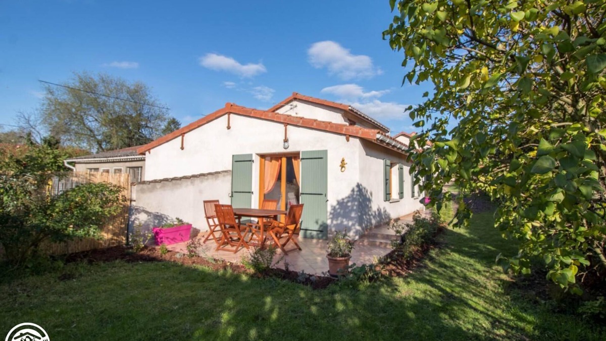 Thuret House | Le Gîte de Manon - Thuret