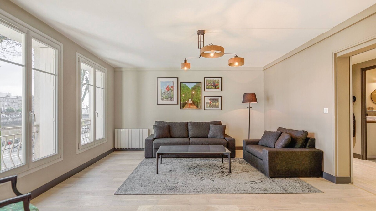 Laval Apartment | Le Gambetta - T3 Standing avec Parking, Wifi, Netflix