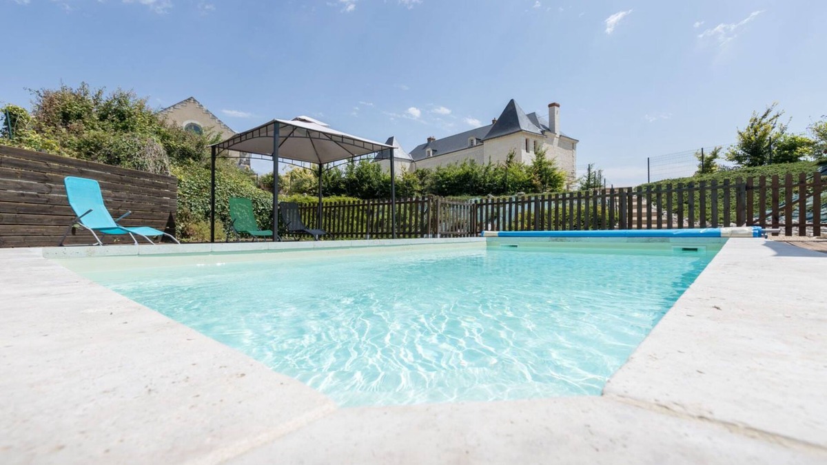 Lerne House | LE GARGANTUA with heated swimming pool for gatherings with family and friends.
