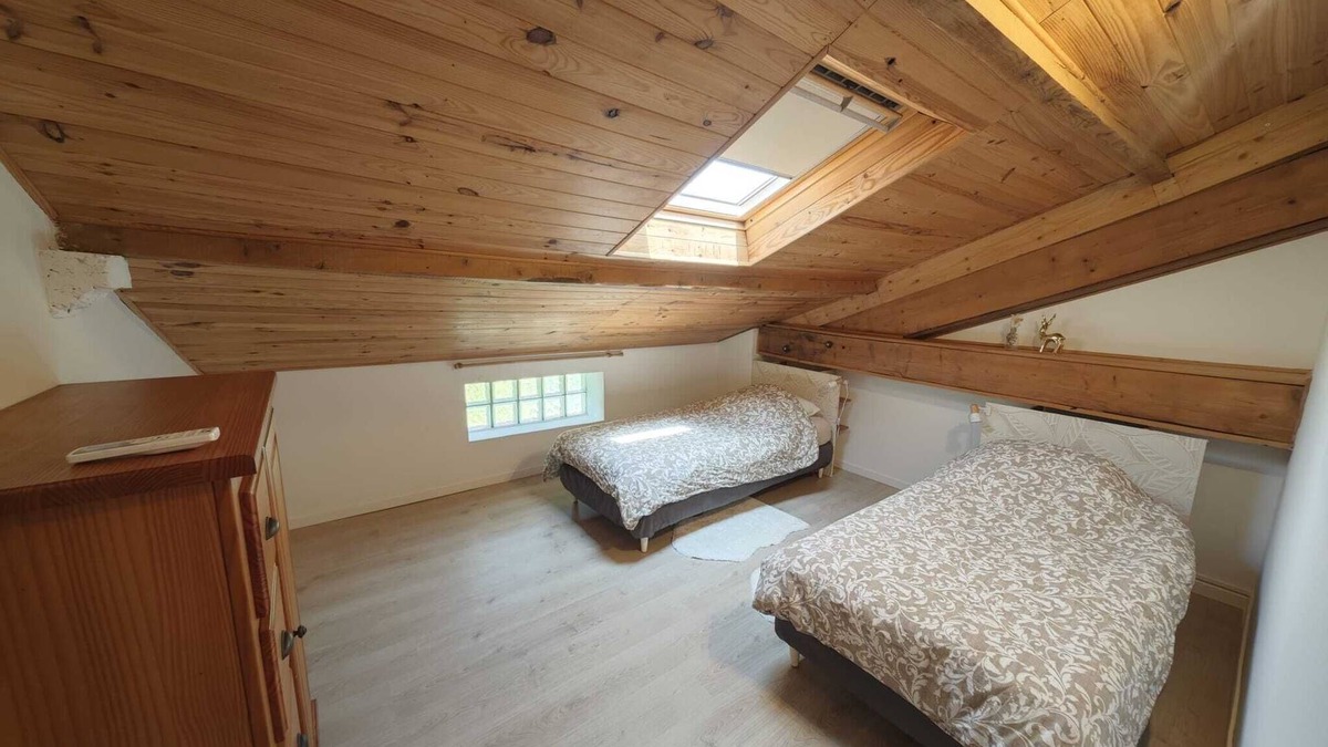 Chateauneuf-de-Gadagne Apartment | Le gite du Domaine: A little cocoon in Provence!
