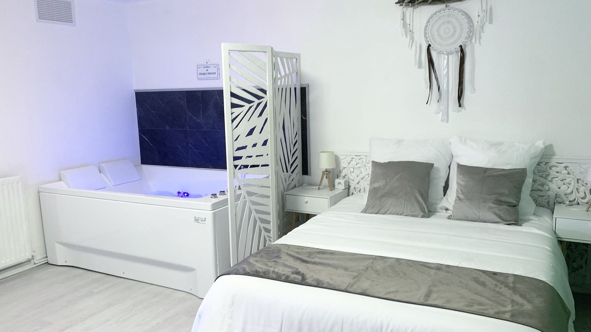 Bel Air - Le Golf - Cote Chaude Apartment | Le Golf Balnéo - Cosy & SPA