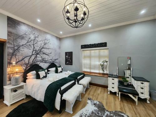 Malmesbury Apartment | Le Graan Guestroom