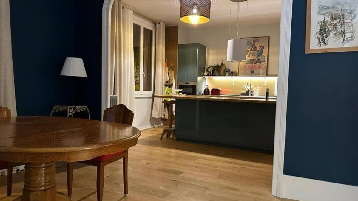 Republique Apartment | Le Grand Bleu - Quiet and Thermal