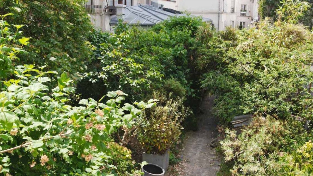 Belleville Apartment | Le Grand Maulnes - Suite Moutarde