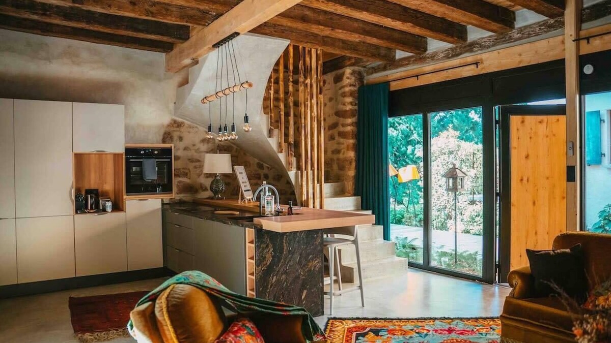 Guebwiller House | Le Grand Petit Prince I Le Papillon I Private Jacuzzi