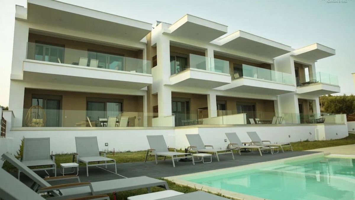 Gerakini Apartment | Le Grand Rêve Deluxe Family Apartment 3