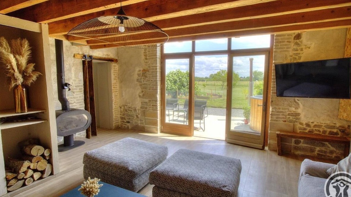 Corcelles-en-Beaujolais House | Le Havre des Hirondelles