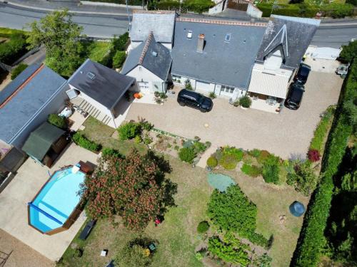 Amboise House | Le Jardin De Josseline