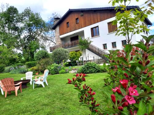 Moulis Bed & Breakfast | Le Jardin de Moulis, Chambres et table d'hôtes, Saint Girons, Ariège, Pyrénées,