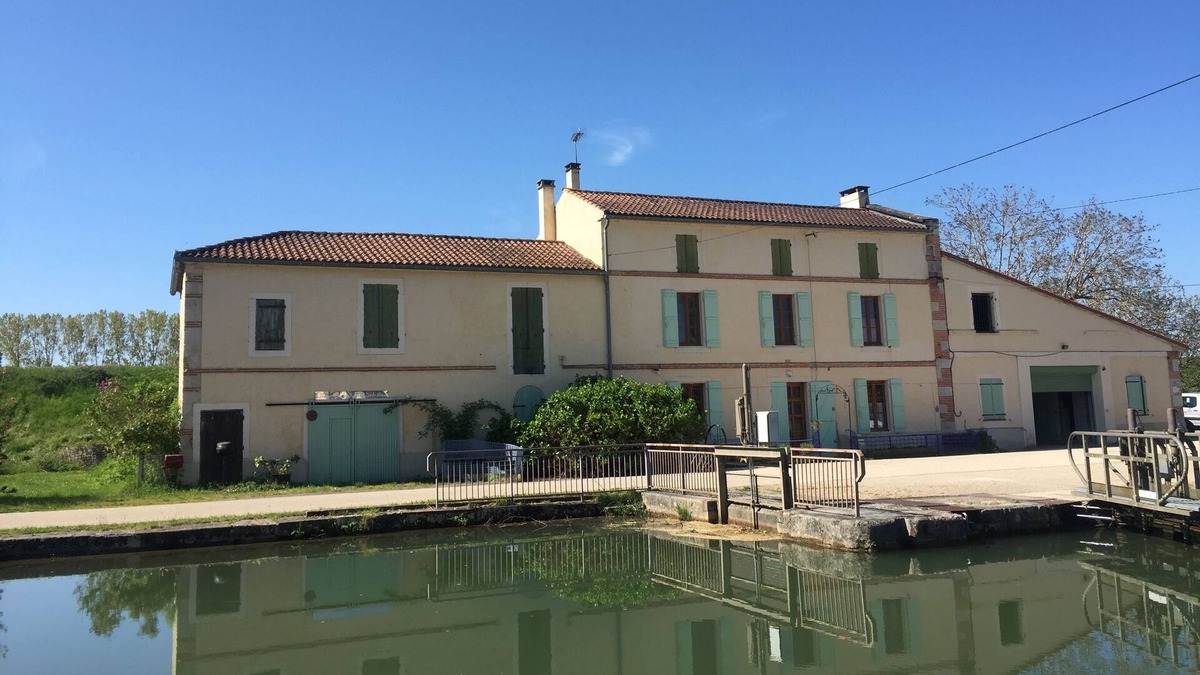Valence Bed & Breakfast | Le Jardin du Contrôleur