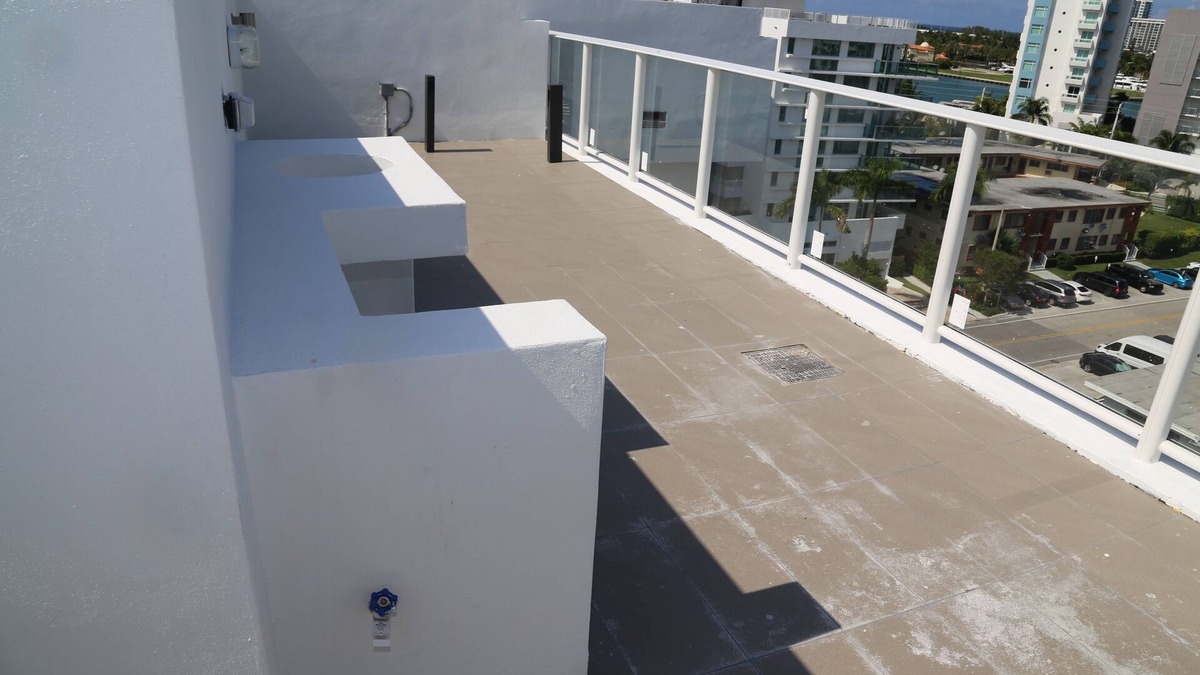 Bal Harbour Apartment | Le Jardin Miamin