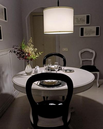 Lorenteggio Apartment | Le Jardin Secret