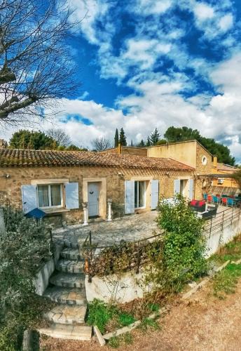 Grabels House | Le Jardin Suspendu Gîte avec piscine et jacuzzi pour 15 personnes