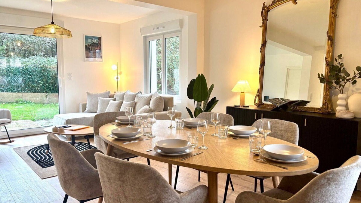 Sud-Gare House | LE JOUON - Magnificent Townhouse with Garden